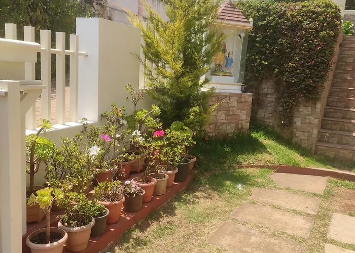 Snowdrops Ooty Villa